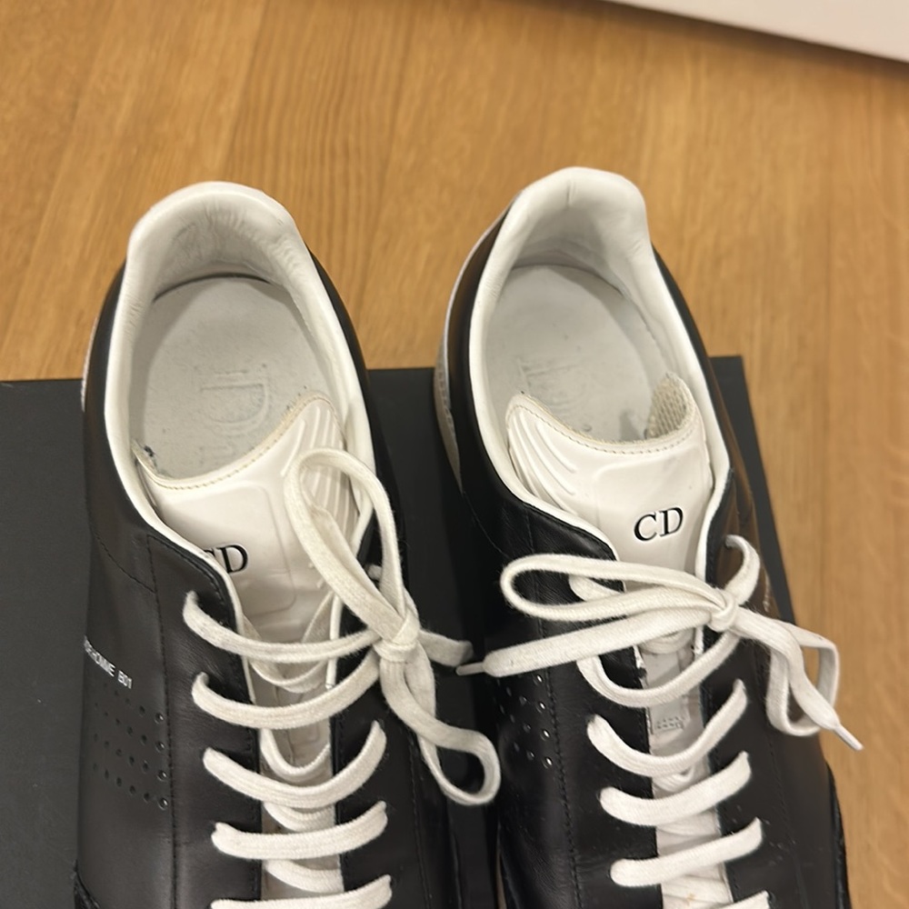 DIOR B01 SNEAKER
Black Smooth Calfskin and Suede - Picture 4 of 7